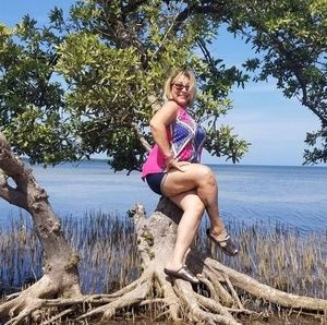 Meet your Posher, Candida